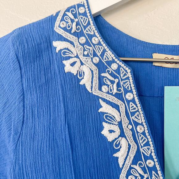 Sulu Collection Blue Embroidered Tunic size 2 NWT - Picture 2 of 6
